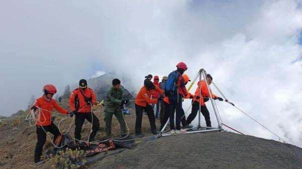 Pendaki asal Malaysia Jatuh ke Jurang Gunung Rinjani, SAR Kesulitan Evakuasi