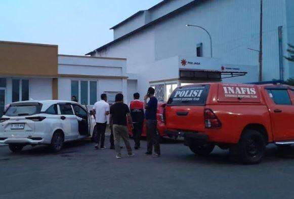 Bandarlampung Geger! Mayat Wanita Penuh Darah Ditemukan dalam Mess Bulog Bandarlampung Geger! Mayat Wanita Penuh Darah Ditemukan dalam Mess Bulog