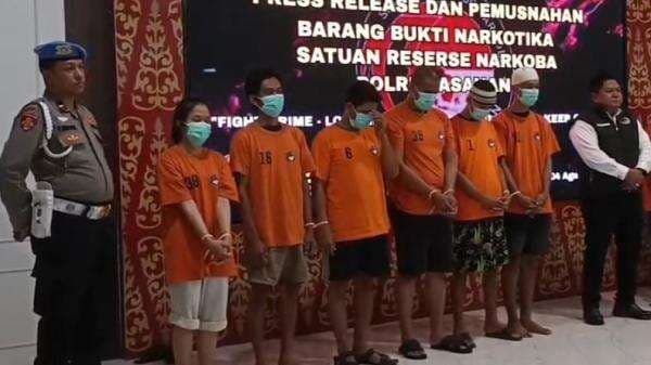 6 Orang Jaringan Narkoba Antarkota di Sumut Ditangkap, 5 Pria 1 Wanita 