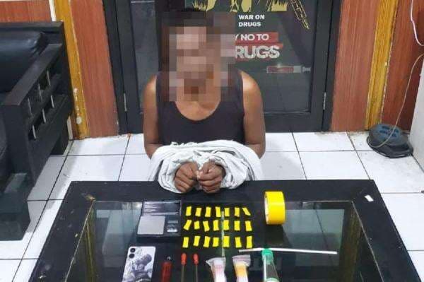 Gerebek Rumah di Cirebon, Polisi Tangkap Buruh Harian Simpan 21 Paket Sabu Siap Edar