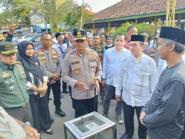 Polres Cirebon Kota Tertibkan Pengemis Berkedok Sedekah di Pemakaman Sunan Gunung Jati