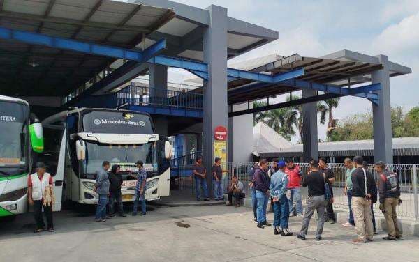 3 Pengeroyok Perwira TNI AL di Terminal Arjosari Malang Ditangkap! 3 Pengeroyok Perwira TNI AL di Terminal Arjosari Malang Ditangkap!