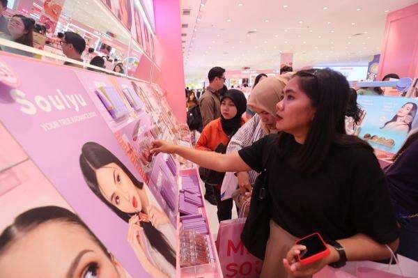 Soulyu Mejeng di Miniso Land, Sasar Perempuan dan Anak Muda! Soulyu Mejeng di Miniso Land, Sasar Perempuan dan Anak Muda!