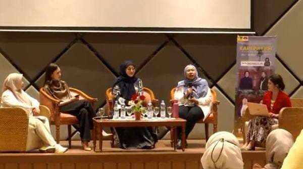 Refleksi di Seminar UI, Sri Gusni: Perempuan Bisa Memimpin Lewat Keberanian ala Kartini Masa Kini