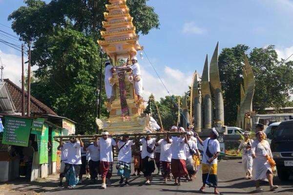 Komitmen Jaga Tradisi Bali, Partai Perindo Turut Sukseskan Upacara Ngayut Karangasem