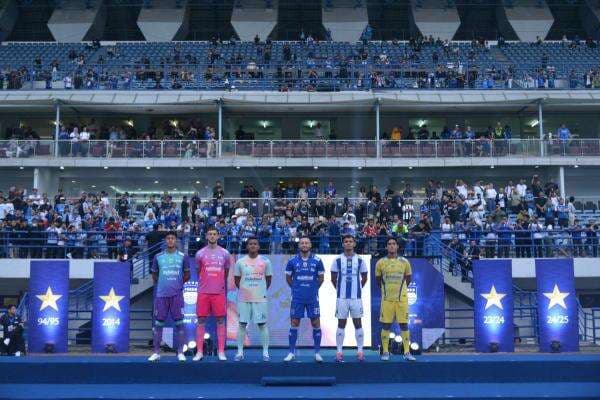 Jersey Baru Persib Bandung Resmi Dirilis, Tampilkan Desain dan Teknologi Modern