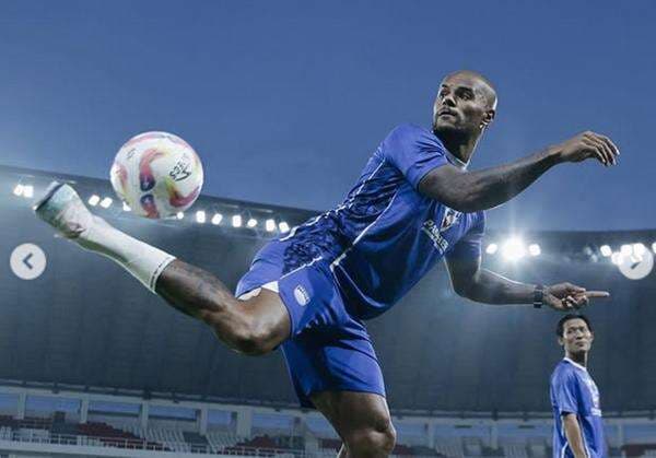 Badai Cedera, 2 Striker Persib Bandung Absen saat Lawan Borneo FC