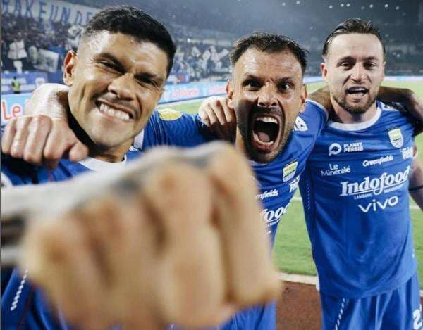 Hitung-Hitungan Persib Bandung Juara Liga 1 2024-2025 Setelah Kalah 0-1 dari Malut United Hitung-Hitungan Persib Bandung Juara Liga 1 2024-2025 Setelah Kalah 0-1 dari Malut United