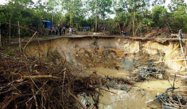 Ini Alasan Lubang Bekas Pertambangan Harus Ditutup Ini Alasan Lubang Bekas Pertambangan Harus Ditutup