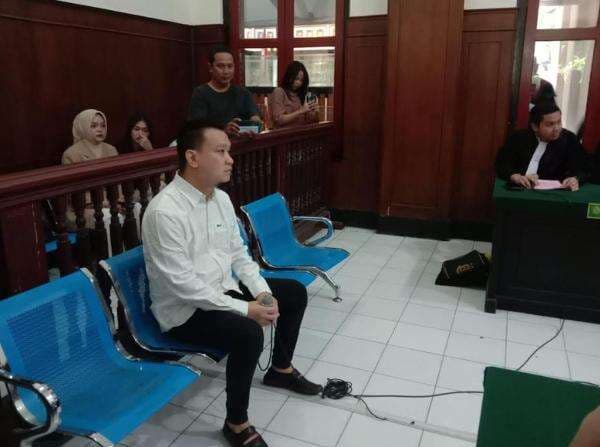 Ivan Sugiamto, Perundung Siswa SMK Gloria 2 Surabaya Dituntut 10 Bulan Penjara