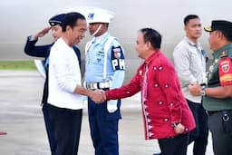 Pj Gubernur Sambut Kedatangan Presiden Jokowi di Sultra   