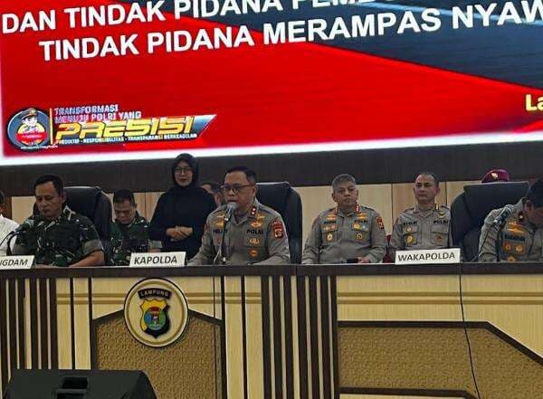 4 Saksi Lihat Oknum TNI Tembak Mati 3 Polisi di Lampung 4 Saksi Lihat Oknum TNI Tembak Mati 3 Polisi di Lampung