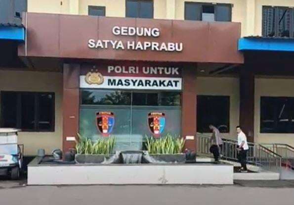 Dinonaktifkan, Oknum Polisi Perkosa Tahanan Wanita Ditahan di Tempat Khusus