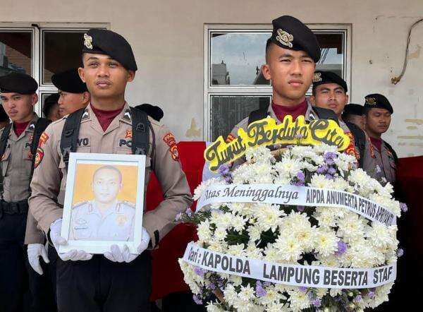 Pilu Bripka Petrus Tewas Diduga Ditembak Oknum TNI, Tinggalkan Istri dan Bayi 6 Bulan