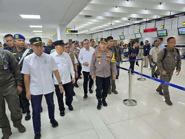 Tinjau Bandara Soetta, Kapolri Instruksikan Jajaran Rutin Patroli Pastikan Pemudik Aman-Nyaman