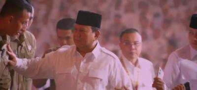 Momen Prabowo Tegur Paspampres Saat Salami Kader Gerindra