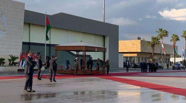 Tiba di Yordania, Presiden Prabowo Disambut Raja Abdullah II