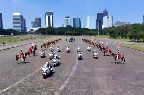 Bertemu Prabowo, Presiden Senat Kamboja Dikawal 70 Pasukan Berkuda ke Istana