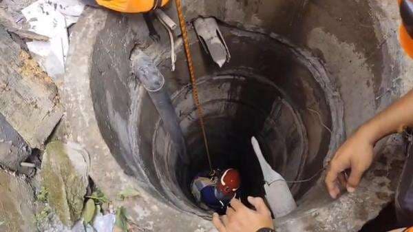 Tragis! Pria di Gresik Tercebur ke Sumur Sedalam 35 Meter