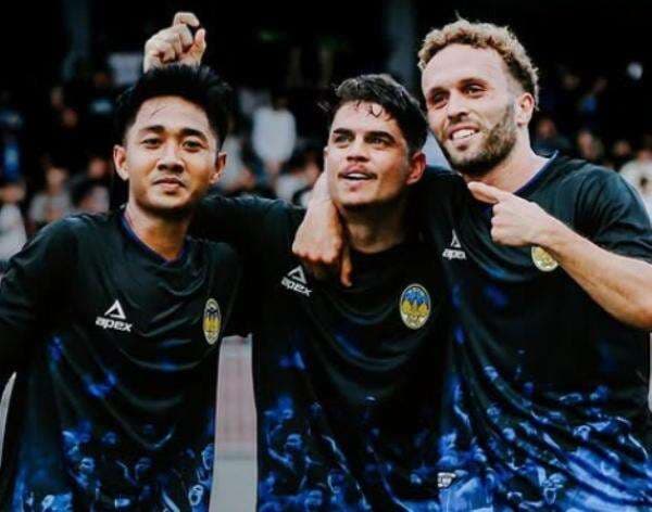 Link Live Streaming Persebaya Surabaya vs PSIM Yogyakarta di Super League 2025-2026 Malam Ini, Klik di Sini!