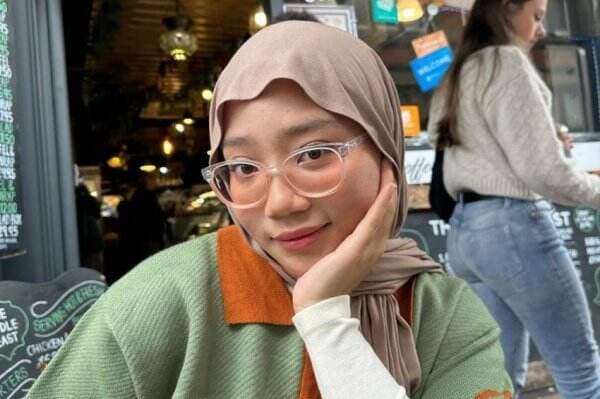 Putuskan Lepas Hijab, Zara Anak Ridwan Kamil Minta Jangan Salahkan Orang Tuanya