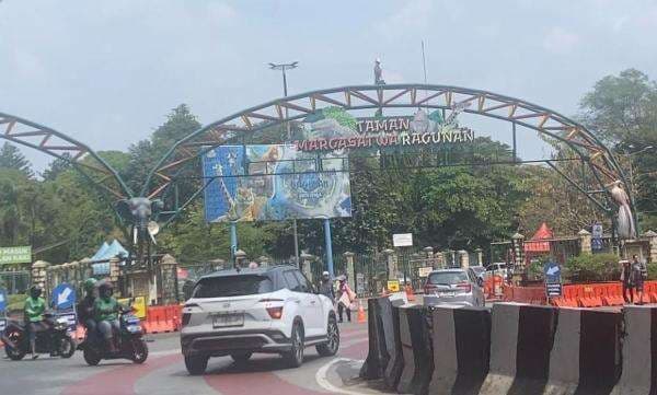 Ragunan Didatangi 15 Ribu Pengunjung, Arus Lalin Ramai Lancar