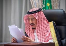 Raja Arab Saudi Salman bin Abdulaziz Dirawat Setelah Diagnosis Radang Paru-Paru