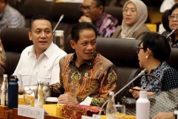 Menteri LH bakal Tinjau Ulang Izin 4 Perusahaan Nikel di Raja Ampat 