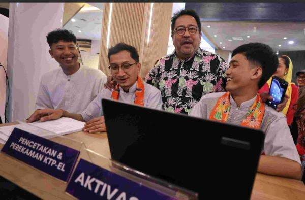 Cek PTSP di Mal Kebayoran Park, Rano Karno: Urus Izin Sendiri Itu Mudah Kagak Ribet!