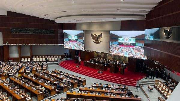 Tok! DPR Sahkan RUU BUMN Jadi Undang-Undang Tok! DPR Sahkan RUU BUMN Jadi Undang-Undang