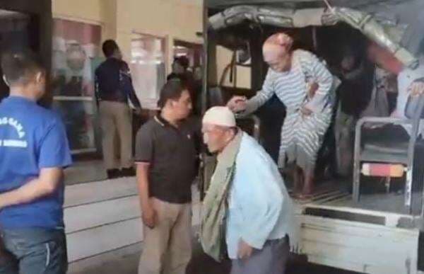 Bikin Melongo, Pengemis Lansia di Bondowoso Raup Rp600.000 per Hari dan Sudah Haji