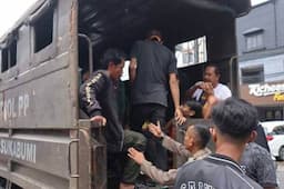 Resahkan Warga, 30 Juru Parkir Liar dan Preman di Sukabumi Diamankan Polisi