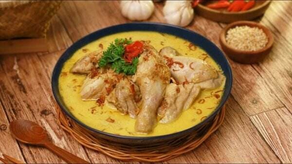 Resep Opor Ayam Kuning untuk Lebaran, Pas Banget Disantap Pakai Ketupat