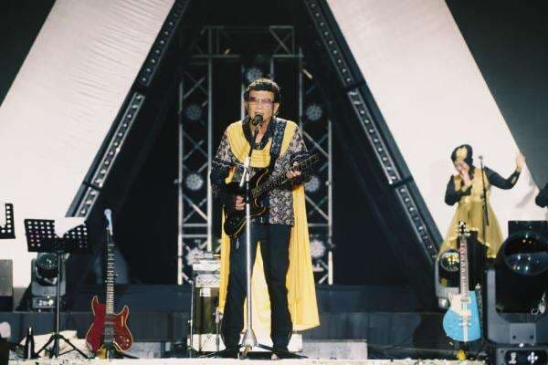 Ayu Ting Ting Toreh Sejarah,Bisa Konser dengan Raja Dangdut dan Soneta Band