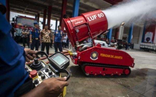 Gaji Damkar Naik Jadi Rp6,4 Juta per Bulan