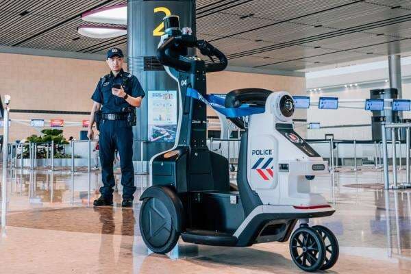 Kepolisian Singapura Uji Coba Robot Patroli Gibson di Bandara Changi