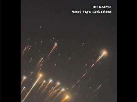 Roket Raksasa SpaceX Meledak di Langit!