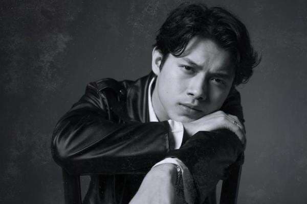 Rony Parulian Curahkan Isi Hati Lewat Album Rahasia Pertama