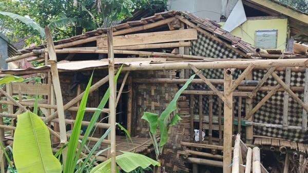 Kisah Pilu Ahmad Jabidi Warga Pandeglang, Tinggal di Rumah Mirip Kandang Kambing