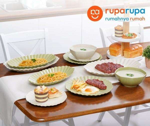 5 Manfaat Makan Sambil Duduk Lesehan Bagi Kesehatan