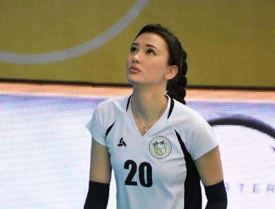 Biodata dan Agama Sabina Altynbekova, Pevoli Cantik yang Mengaku Nyaman saat Berada di Masjid