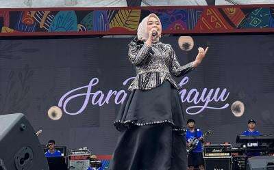 Senyum Semringah Sara Rahayu Sukses Gelar Meet and Greet