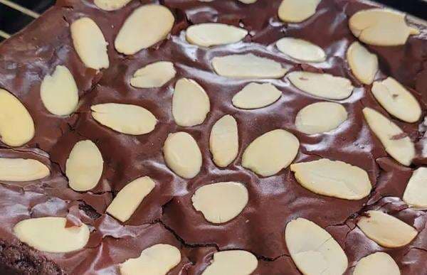 Resep Kue Shiny Crust Brownies, Cocok Jadi Teman Nonton Drakor