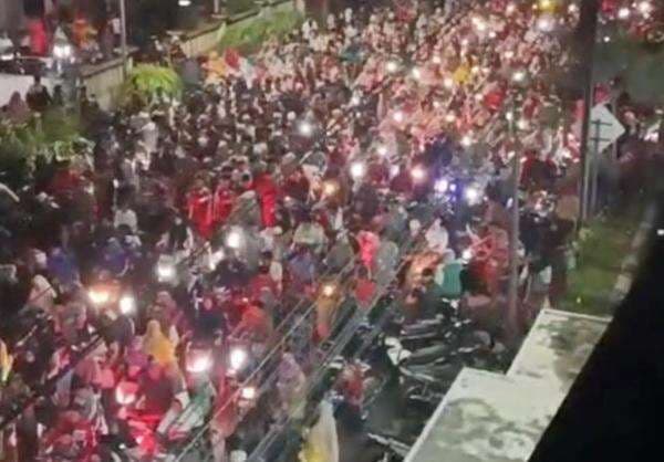 Viral Sholat Tarawih hingga Menyemut di Malang Berhadiah Uang, Begini Faktanya