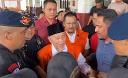 Sidang Perdana, JPU Ungkap Aliran Uang ke Mantan Gubernur Malut AGK