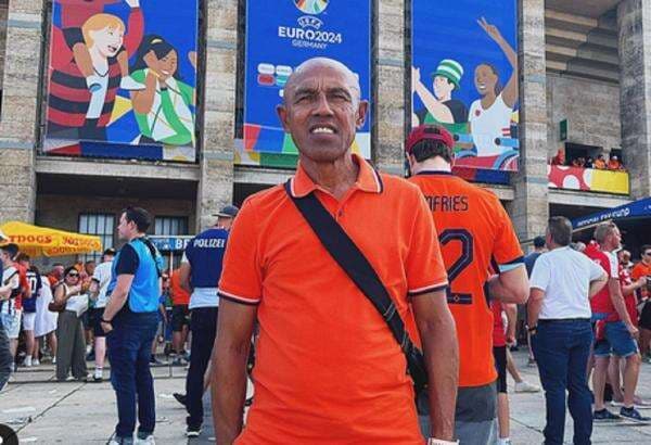 Media Belanda Sebut Simon Tahamata Antusias Gabung Tim Kepelatihan Patrick Kluivert di Timnas Indonesia Media Belanda Sebut Simon Tahamata Antusias Gabung Tim Kepelatihan Patrick Kluivert di Timnas Indonesia