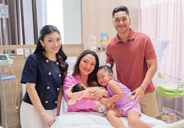 Campur Aduk Perasaan Siti Badriah yang Melahiran Secara Caesar dan Tak Ditemani Suami