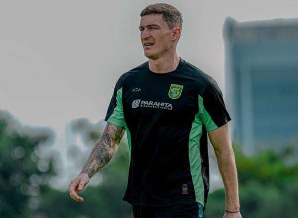 Reaksi Heran Pelatih Persebaya Surabaya Pengajuan Banding Slavko Damjanovic Ditolak