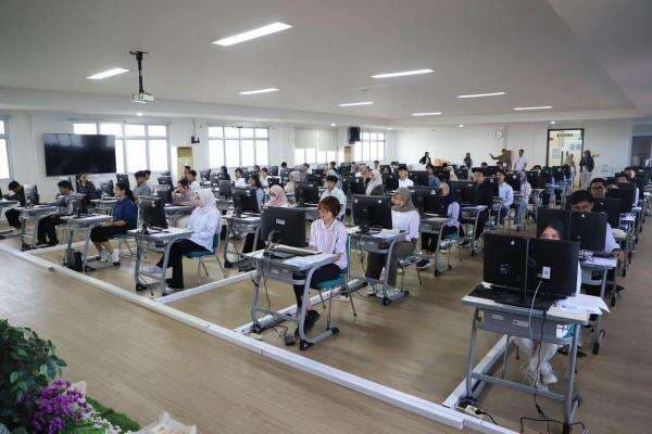 UPNVJ Gelar UTBK SNBT 2025 Hari Pertama, Diikuti 2.040 Peserta