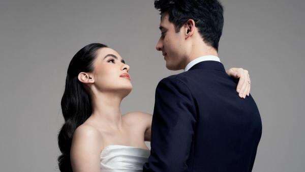 Pakai Gaun Pengantin, Steffi Zamora dan Nino Fernandez Resmi Menikah?